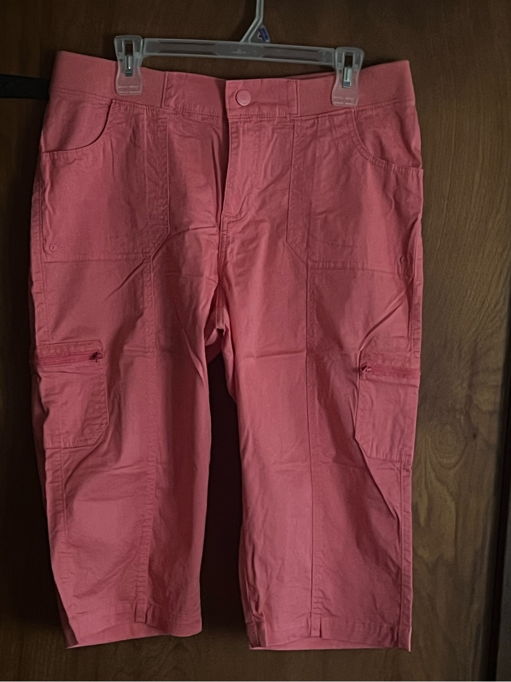 Lee Coral Pink  woman,s Cargo Capris